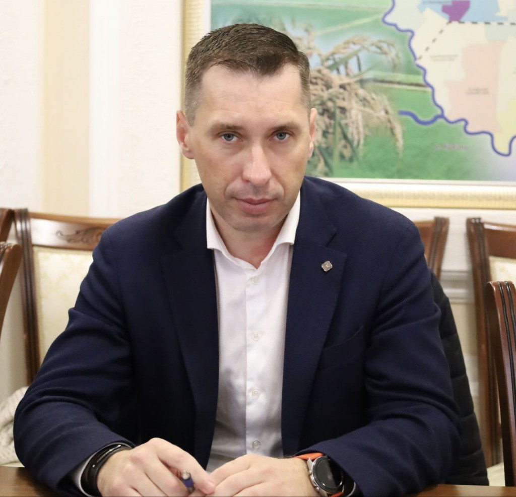 photo_5188317994353294053_y